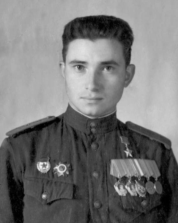 Н.Н. Харитонов, 1940-е годы