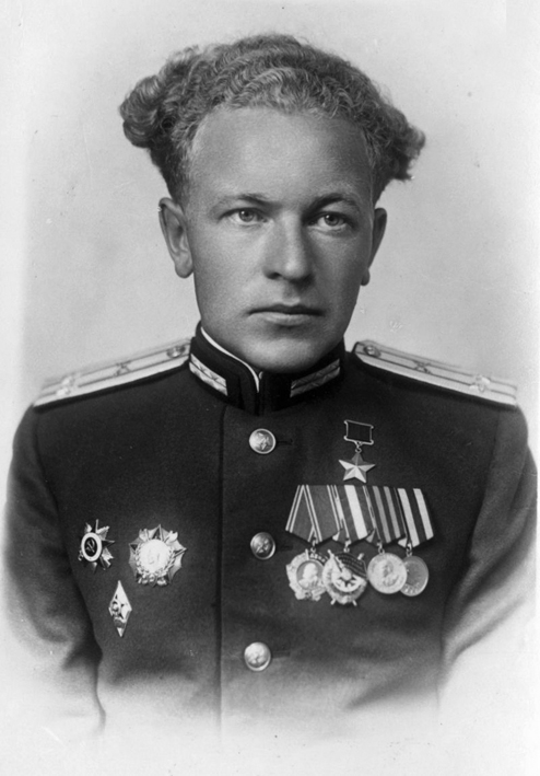 Ю.И.Дерябин, 1952 год
