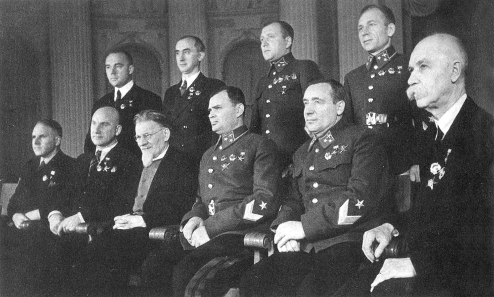 После вручения наград в Кремле 12 ноября 1940 года. 
