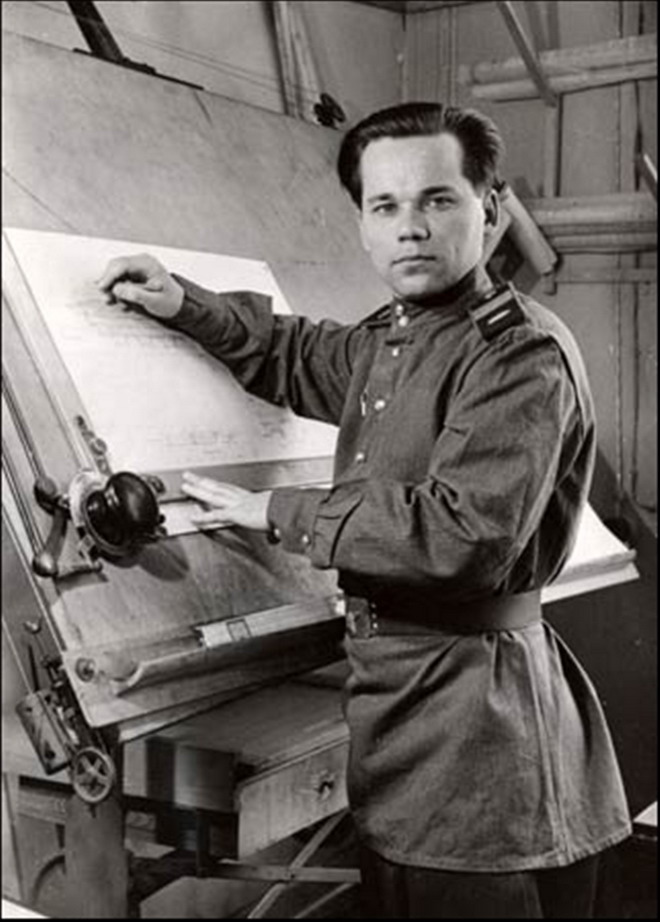 Конструктор Михаил Калашников, 1949 год